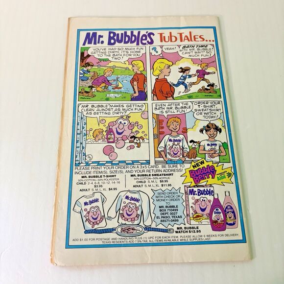 Archie Comics Betty and Veronica Spectacular Comic Book Magazine No 600 Oct 1989 - Picture 3 of 3